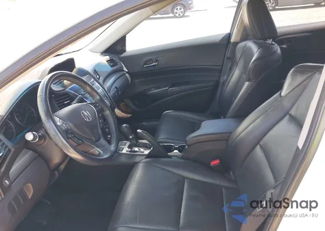 2014 Acura Ilx 2.0L из США, поврежденный, VIN 19VDE1F3XEE015185